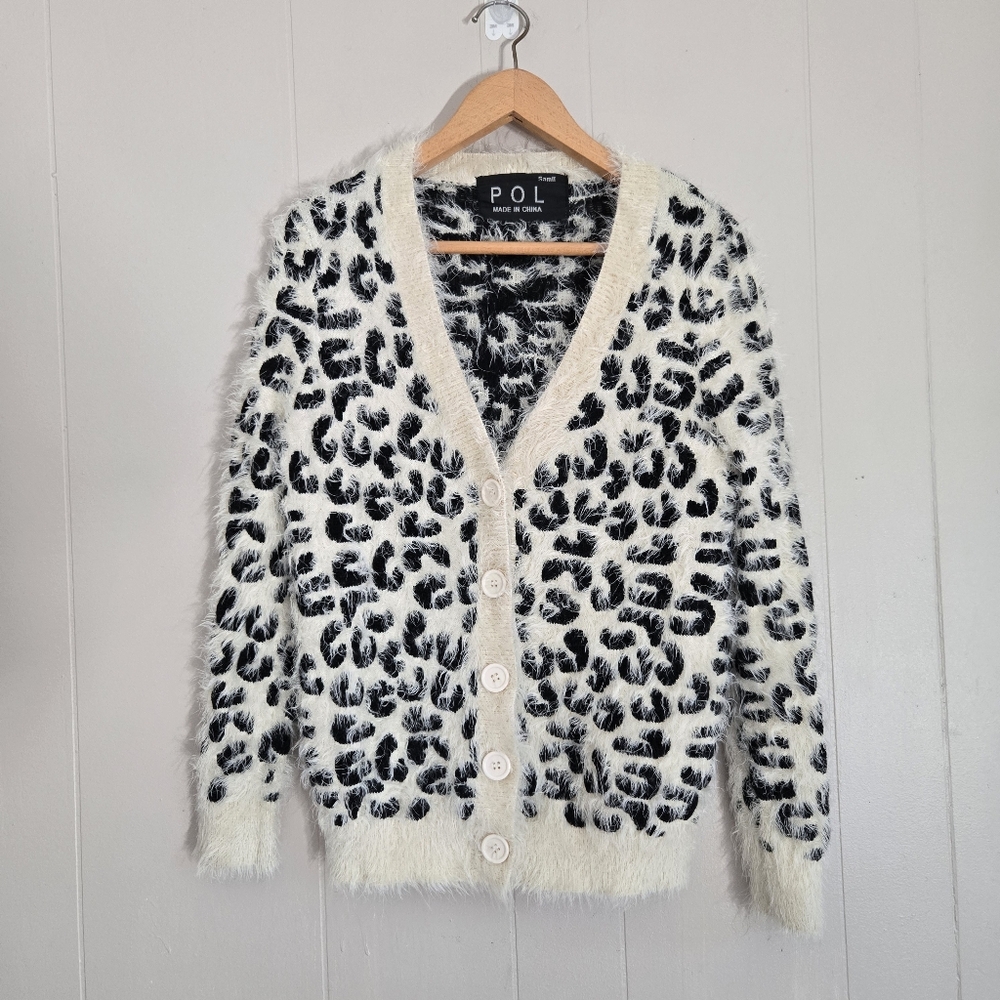 POL Teddy Fuzzy Eyelash Knit Cardigan Leopard V-neck Black Cream Cozy Soft S